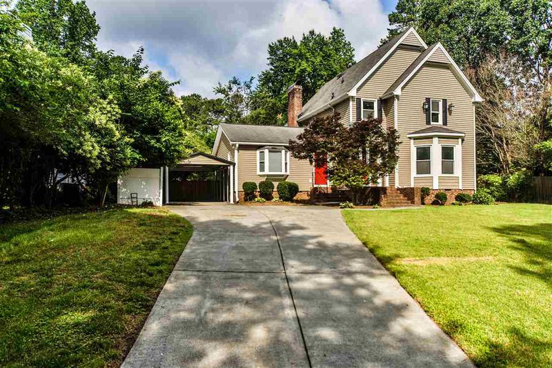 7104 Laketree Dr, Raleigh, NC 27615