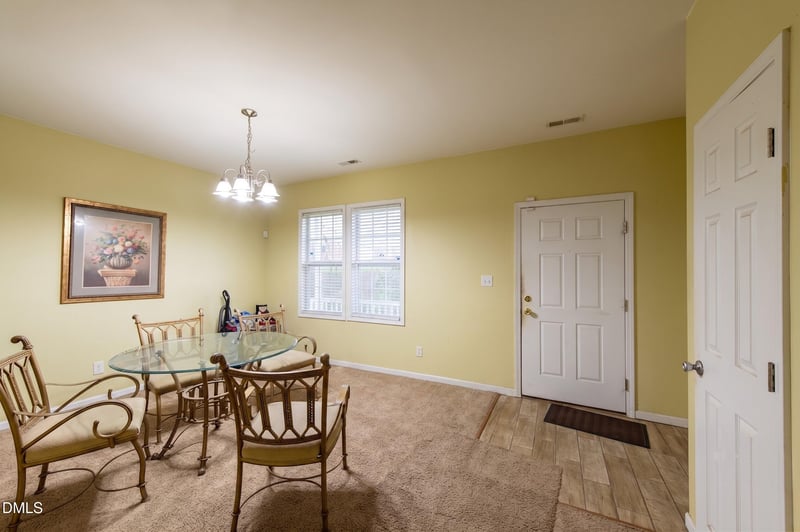 7104 Snodgrass Hill Ct, Raleigh, NC 27610