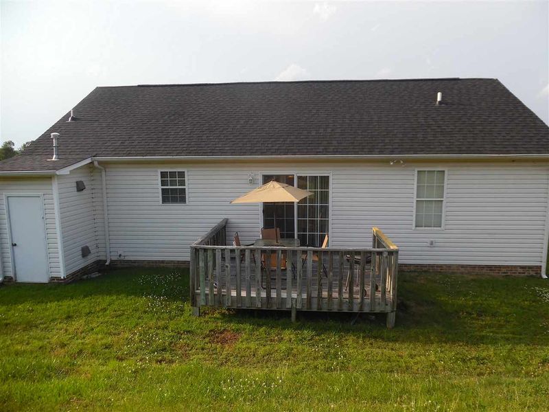 7104 Spanglers Spring Way, Raleigh, NC 27610