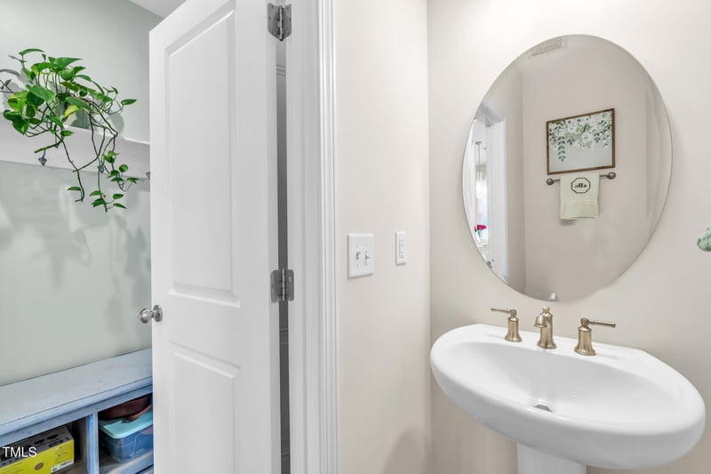 7106 Cabernet Franc Dr, Willow Springs, NC 27592