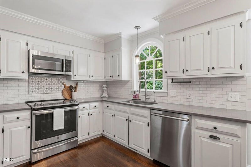 7108 Sandringham Dr, Raleigh, NC 27613