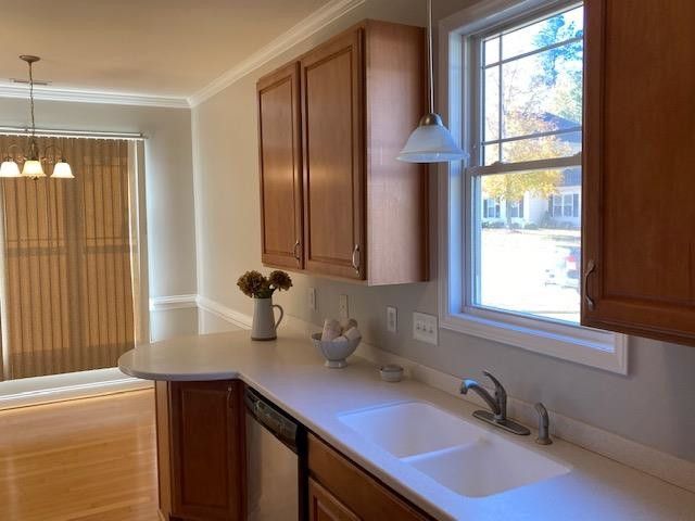 7109 Orchard Knob Dr, Raleigh, NC 27610