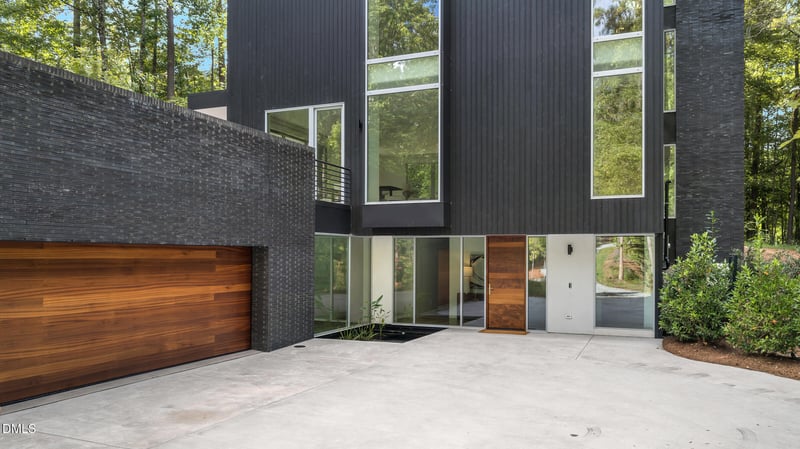 711 Berryhill Dr, Chapel Hill, NC 27516