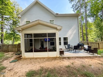 711 Creekside Dr, Sanford, NC 27330