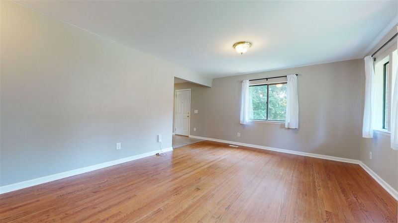 711 Edwards St, Chapel Hill, NC 27516