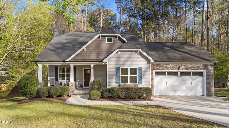711 Fernwood Dr, Clayton, NC 27520