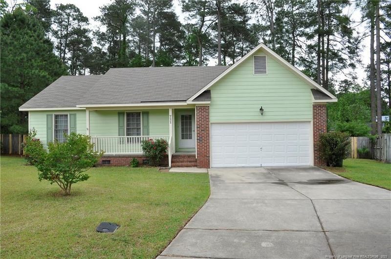 711 Harrogate Ct, Fayetteville, NC 28311
