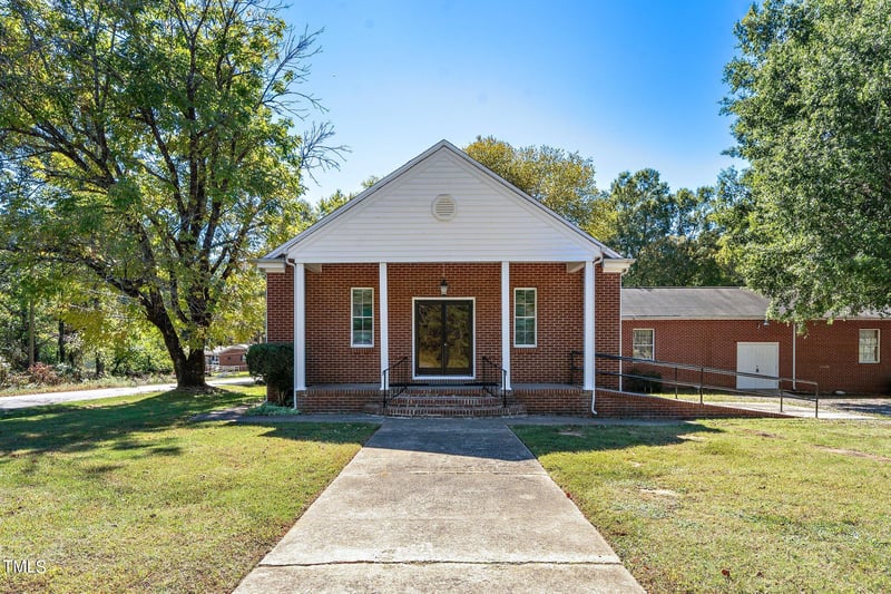711 Holt St, Mebane, NC 27302