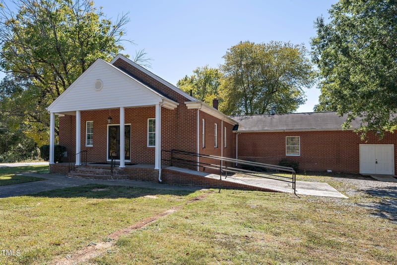 711 Holt St, Mebane, NC 27302