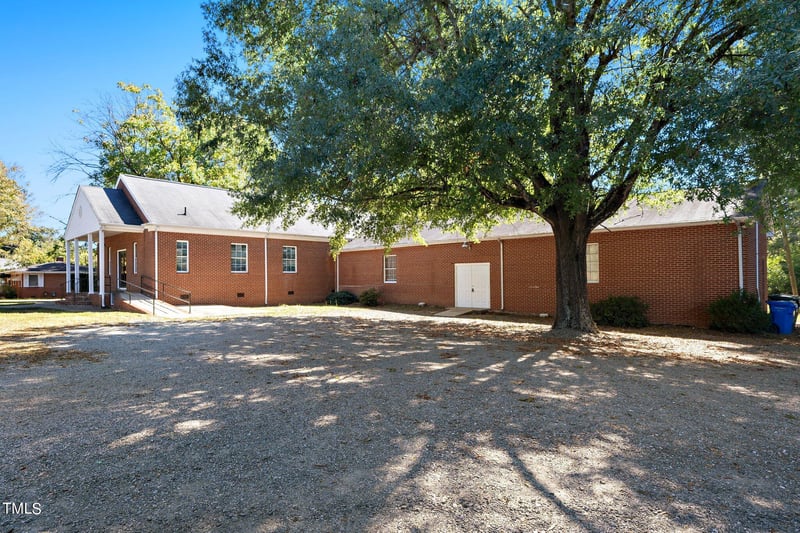 711 Holt St, Mebane, NC 27302