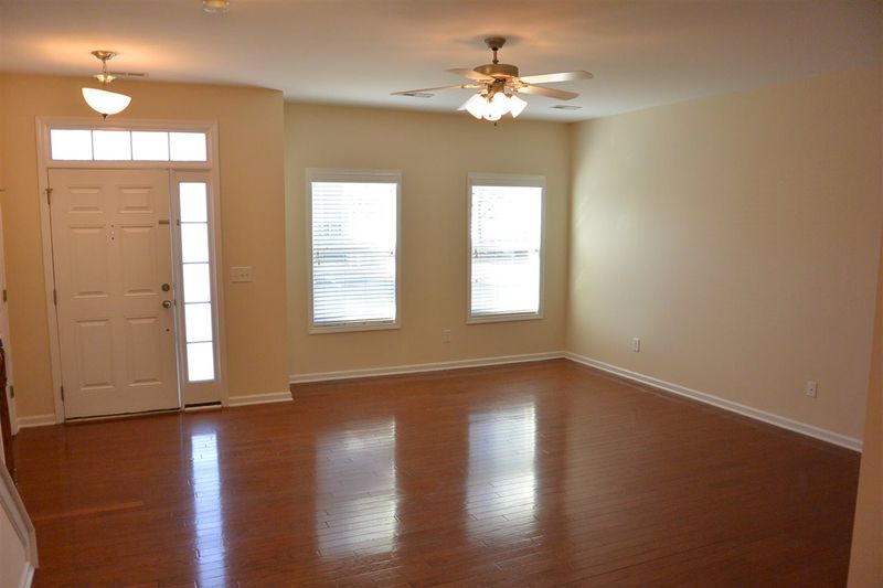 711 Keystone Park Dr #19, Morrisville, NC 27560