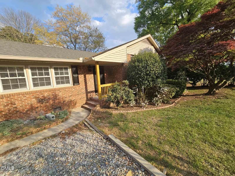 711 Kildaire Farm Rd, Cary, NC 27511