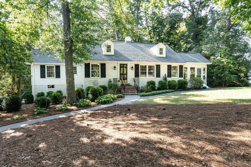 711 Lake Boone Trl, Raleigh, NC 27607