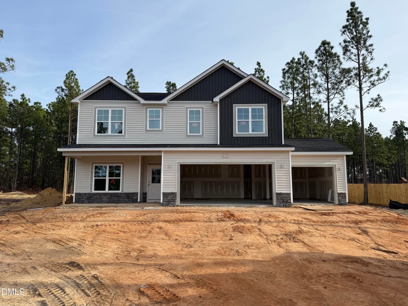 711 Rhum Dr, Fayetteville, NC 28312