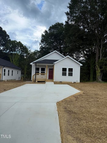 711 Ross St, Burlington, NC 27217