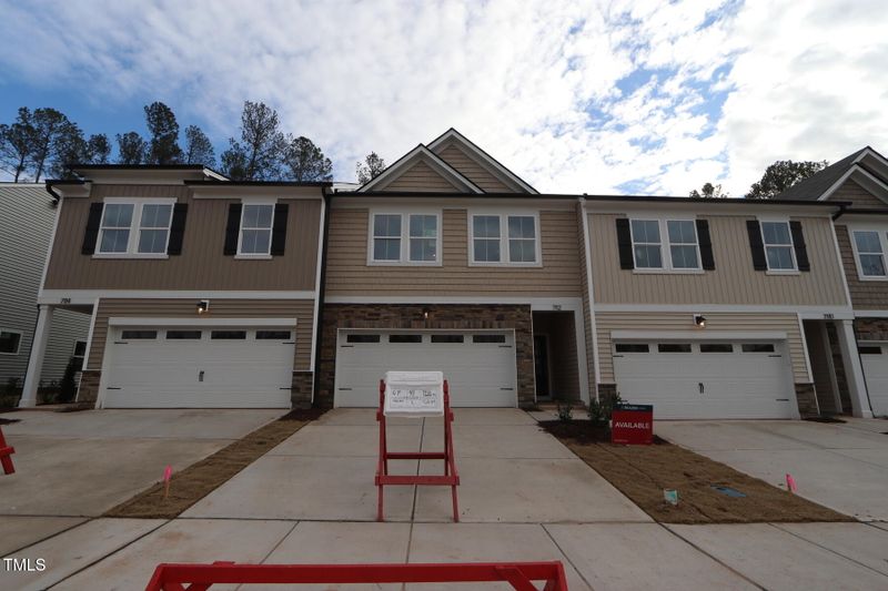 7112 Hubner Pl #41, Cary, NC 27519