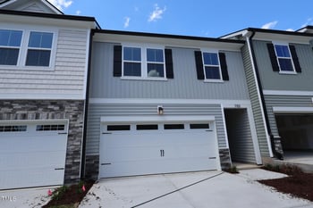 7113 Hubner Pl, Cary, NC 27519