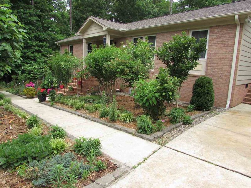 7113 Jeffrey Dr, Raleigh, NC 27603