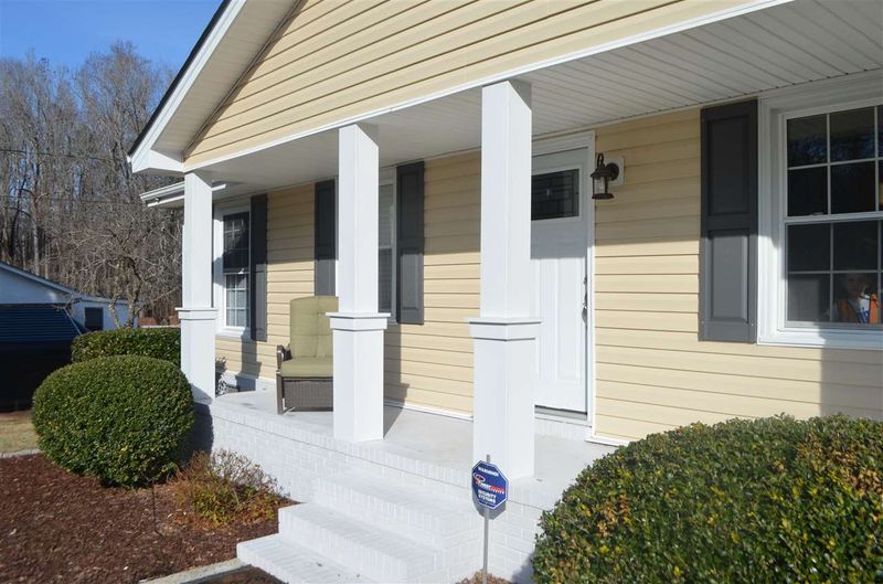 7114 Big Horn Dr, Hillsborough, NC 27278