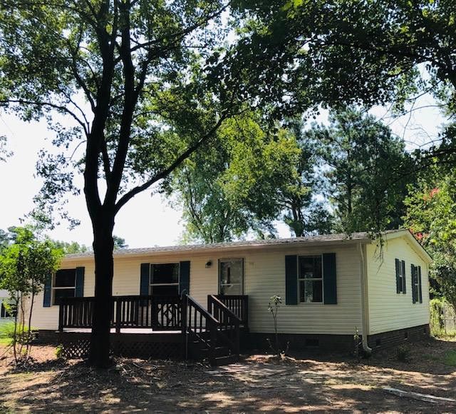 7115 Perry Acres Dr, Zebulon, NC 27597