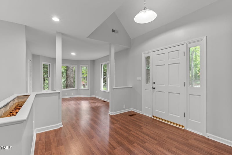 7116 Asheway Dr, Holly Springs, NC 27540