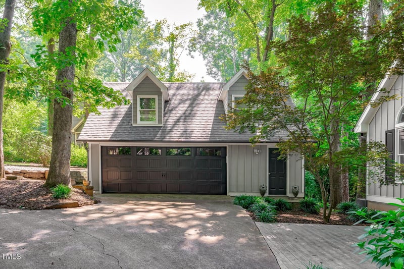 7116 Asheway Dr, Holly Springs, NC 27540