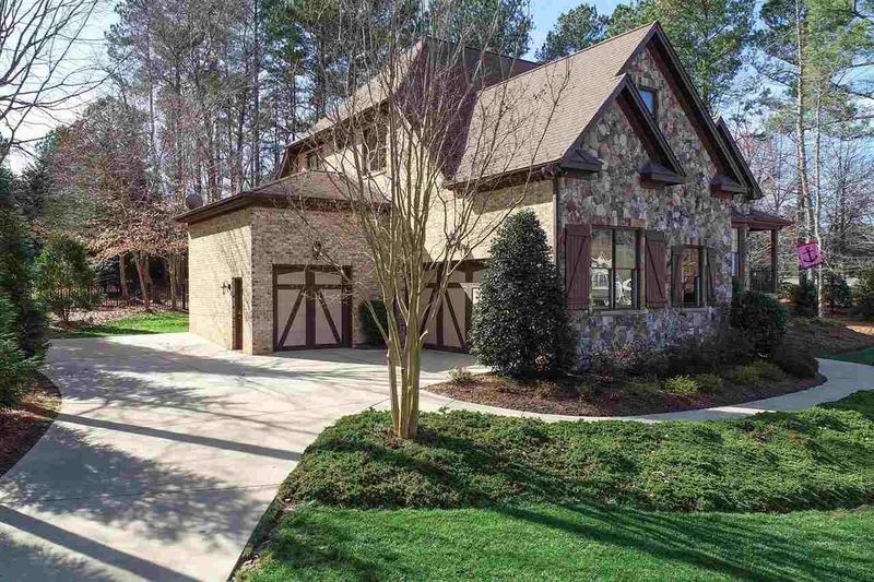 7117 Anglesey Ct, Wake Forest, NC 27587
