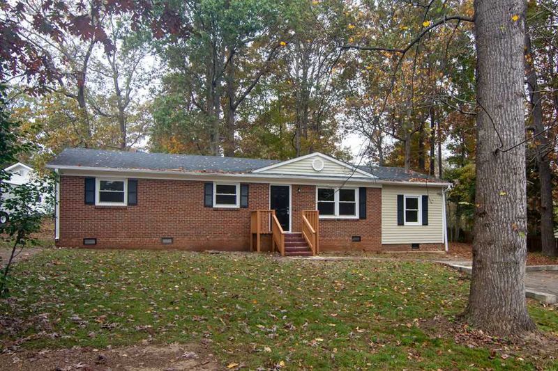 7117 Havenwood Dr, Raleigh, NC 27616