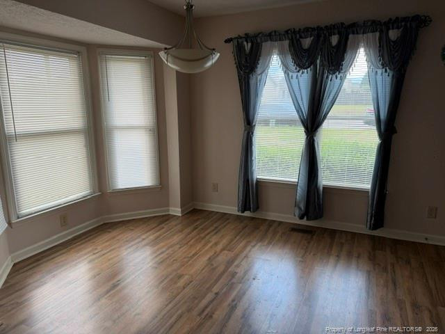 712 Alexwood Dr, Hope Mills, NC 28348