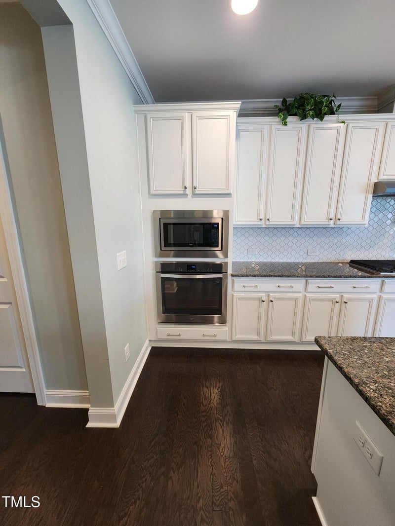 712 Chelsea Grove Dr, Cary, NC 27519