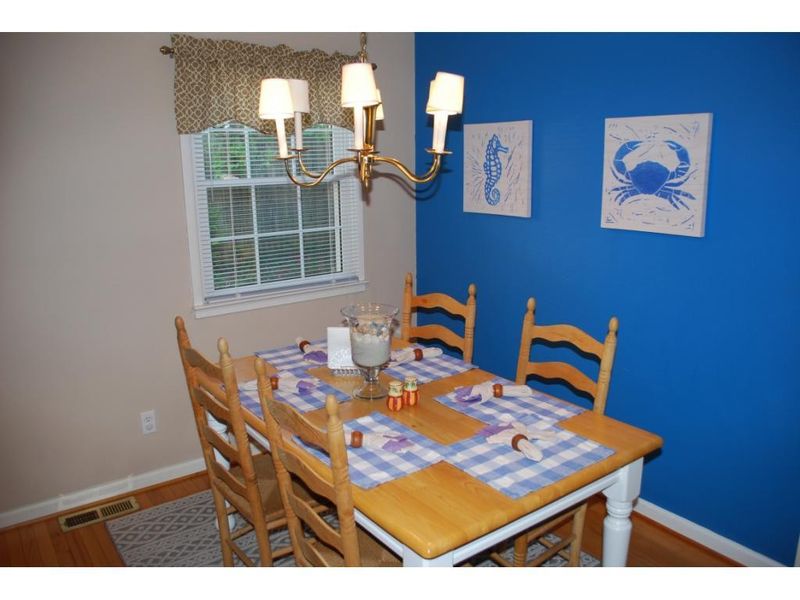 712 Cottage, Burlington, NC 27217