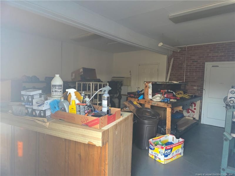 712 E Country Club Dr NW, Fayetteville, NC 28301