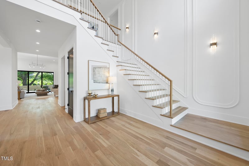 712 Daniels St, Raleigh, NC 27605
