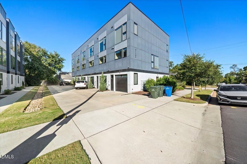 712 Edenton St #102, Raleigh, NC 27601