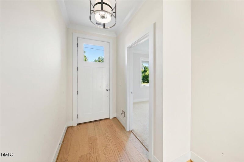 712 Edenton St #102, Raleigh, NC 27601