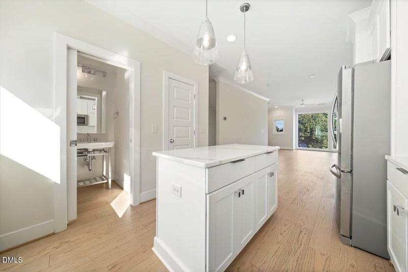 712 Edenton St #102, Raleigh, NC 27601