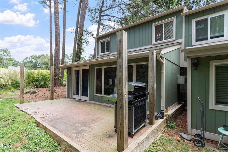 712 Godwin Ct, Raleigh, NC 27606