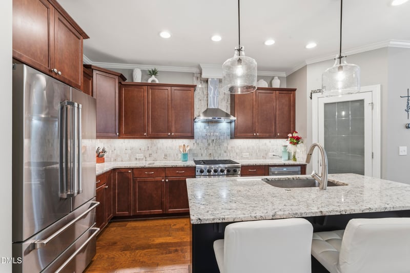 712 Goldenview Acres Ct, Apex, NC 27502
