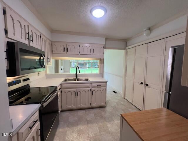 712 J St, Erwin, NC 28339
