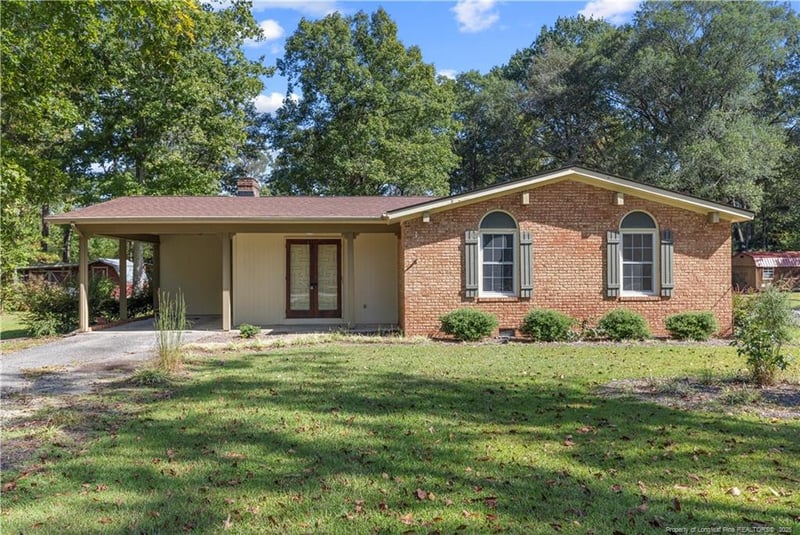 712 J St, Erwin, NC 28339