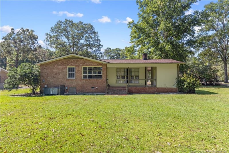 712 J St, Erwin, NC 28339