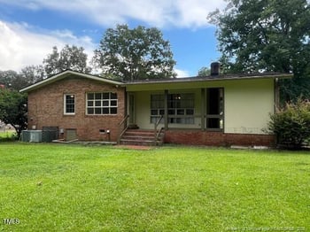 712 J St, Erwin, NC 28339