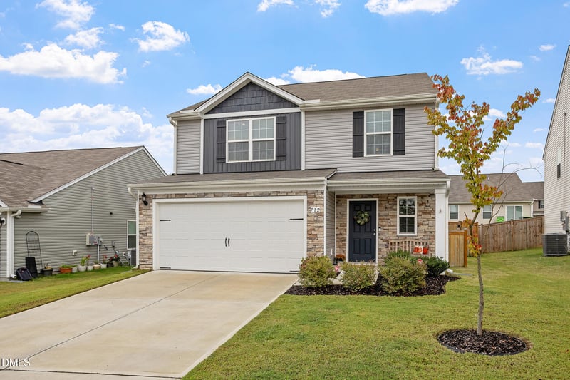 712 Little Patch St, Zebulon, NC 27597