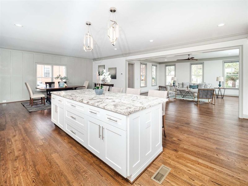 712 Mial St, Raleigh, NC 27608