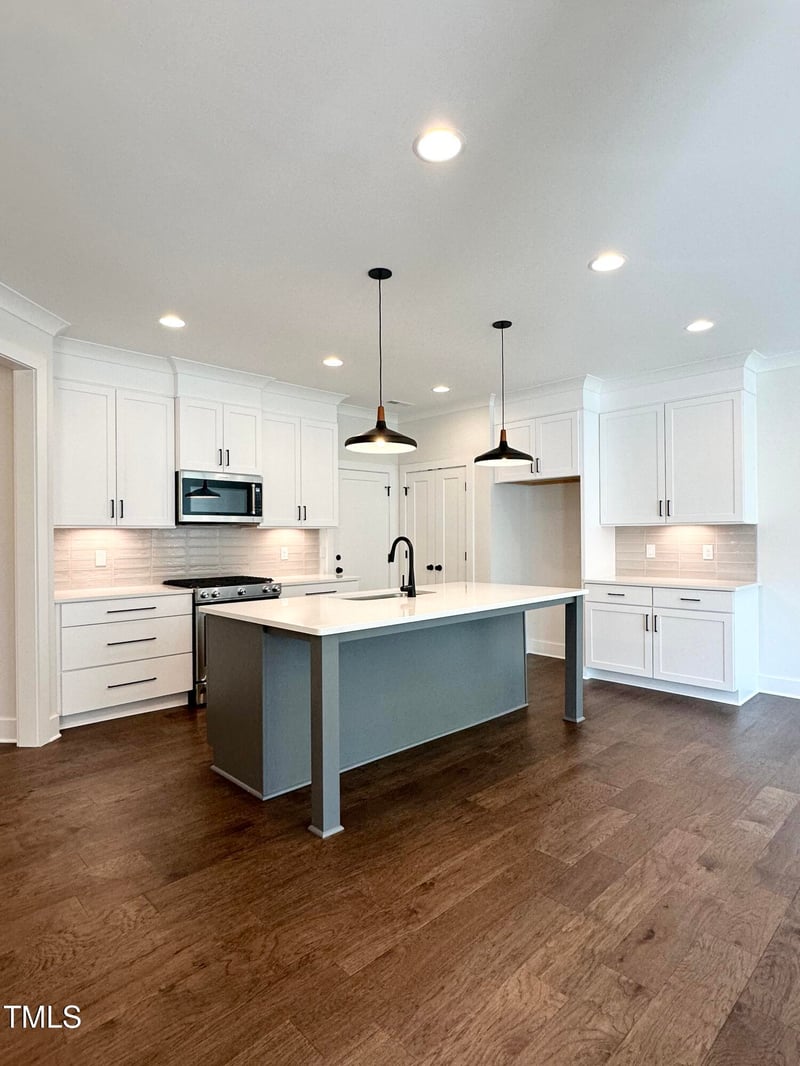 712 Mirkwood Ave, Apex, NC 27523