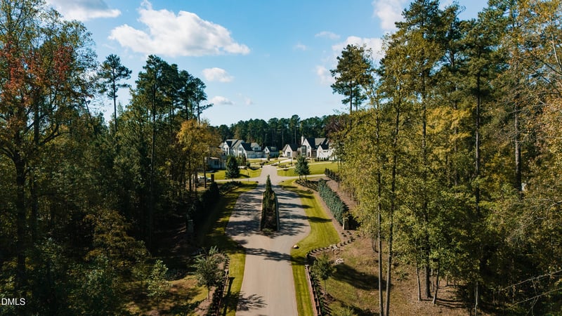 712 Parker Creek Dr, Raleigh, NC 27614
