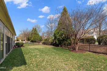 712 Pierside Dr, Cary, NC 27519