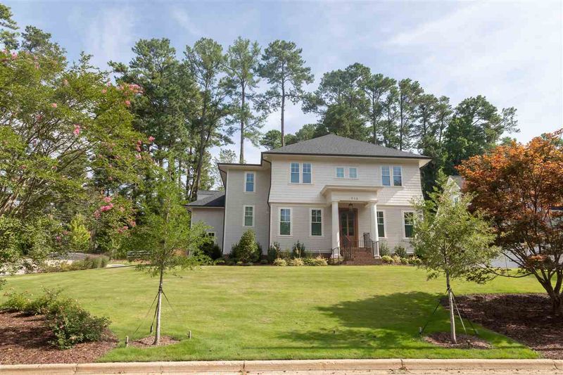 712 Sampson St, Raleigh, NC 27609
