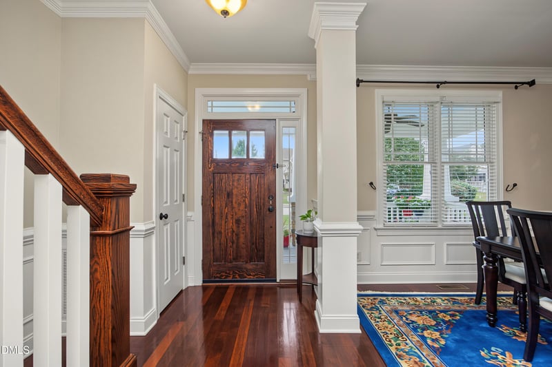 712 Shoals Lake Dr, Fuquay Varina, NC 27526