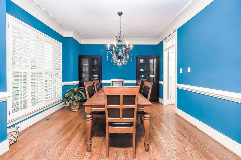 712 Skymont Dr, Holly Springs, NC 27540